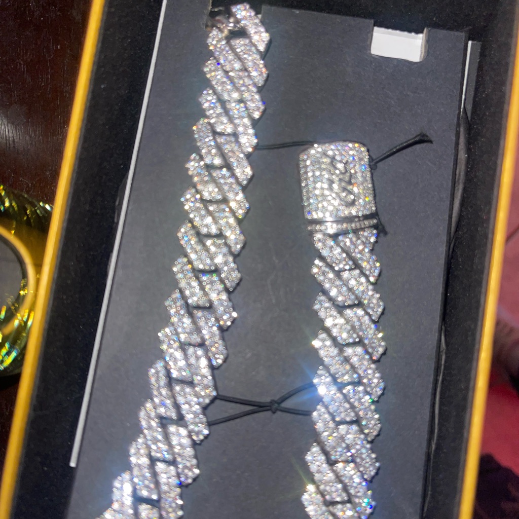 19 Mm Prong Link Chain In White Gold